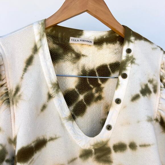 Ulla Johnson Olive and Cream Tie-Dye V-Neck Sweatshirt - Picture 7 of 9